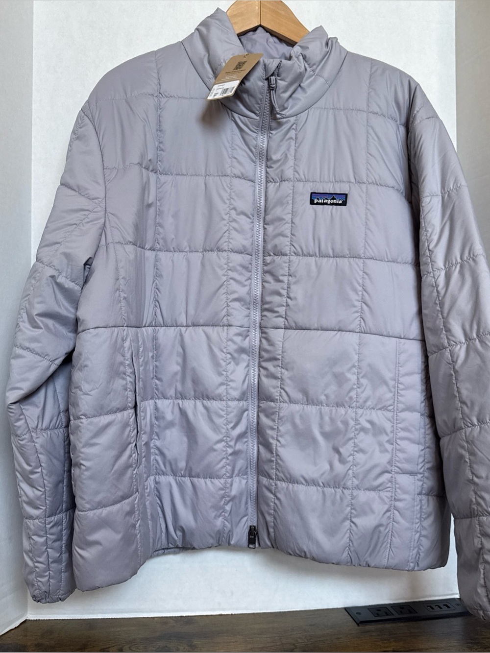 Patagonia Women’s Light Gust Full Zip Quilted Jacket Permafrost Purple XL NEW